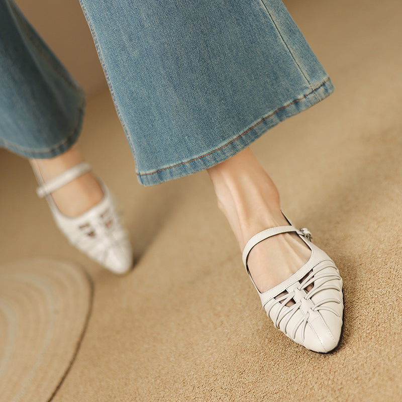 Quenby | Pointed Lattice-Cut Flat
