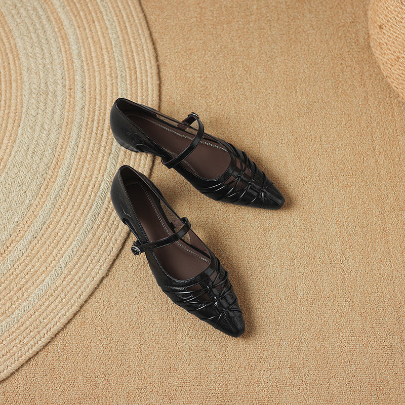 Quenby | Pointed Lattice-Cut Flat