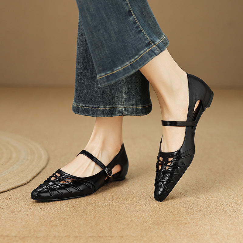 Quenby | Pointed Lattice-Cut Flat