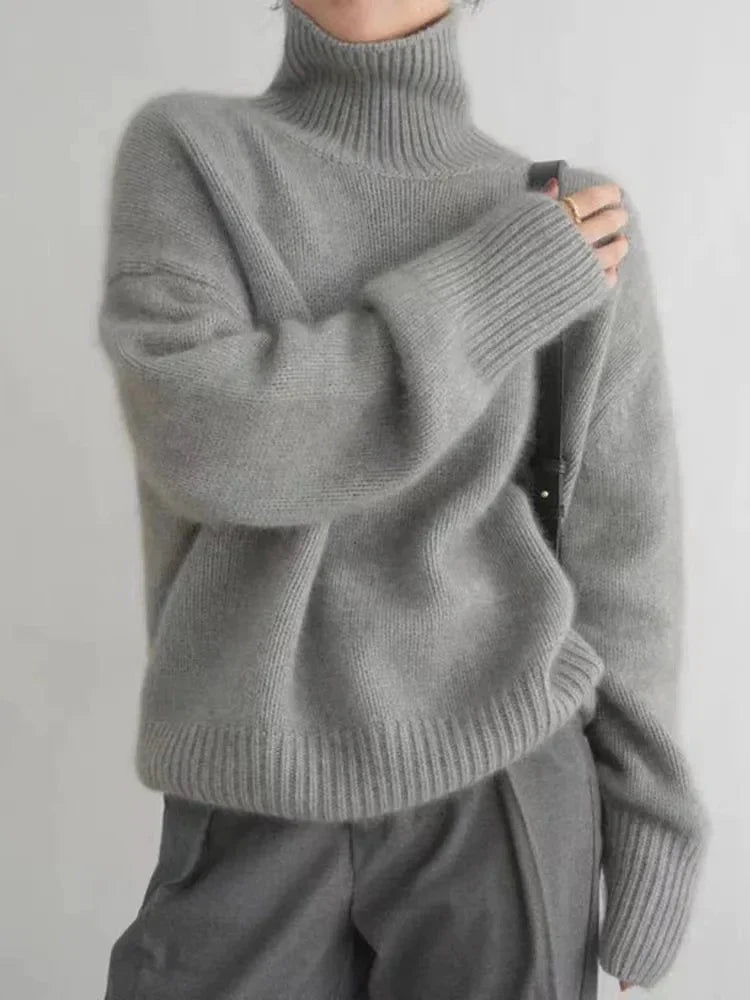 Amy | Casual turtleneck sweater