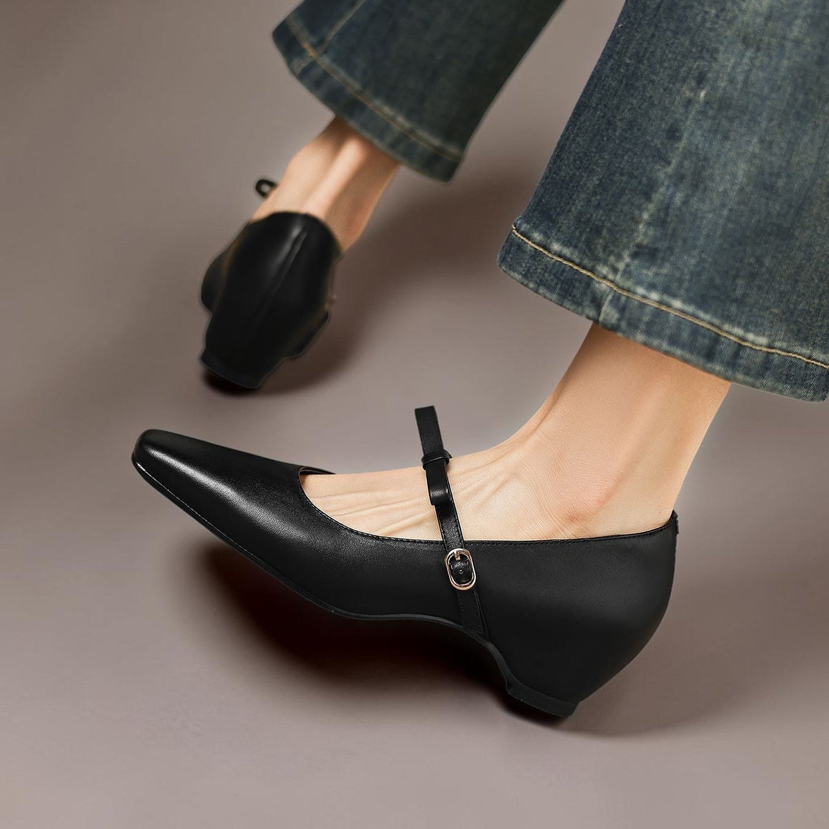 Bryony | Bow-Strap Pump