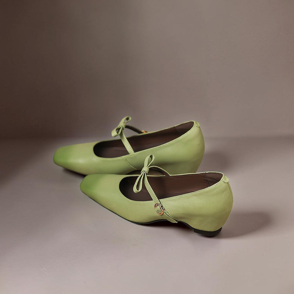 Bryony | Bow-Strap Pump